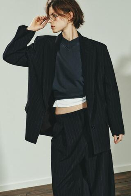 ZARA БЛЕЙЗЕР В ТОНКУЮ ПОЛОСКУ С КАРМАНАМИ, МОРСКОЙ СИНИЙ