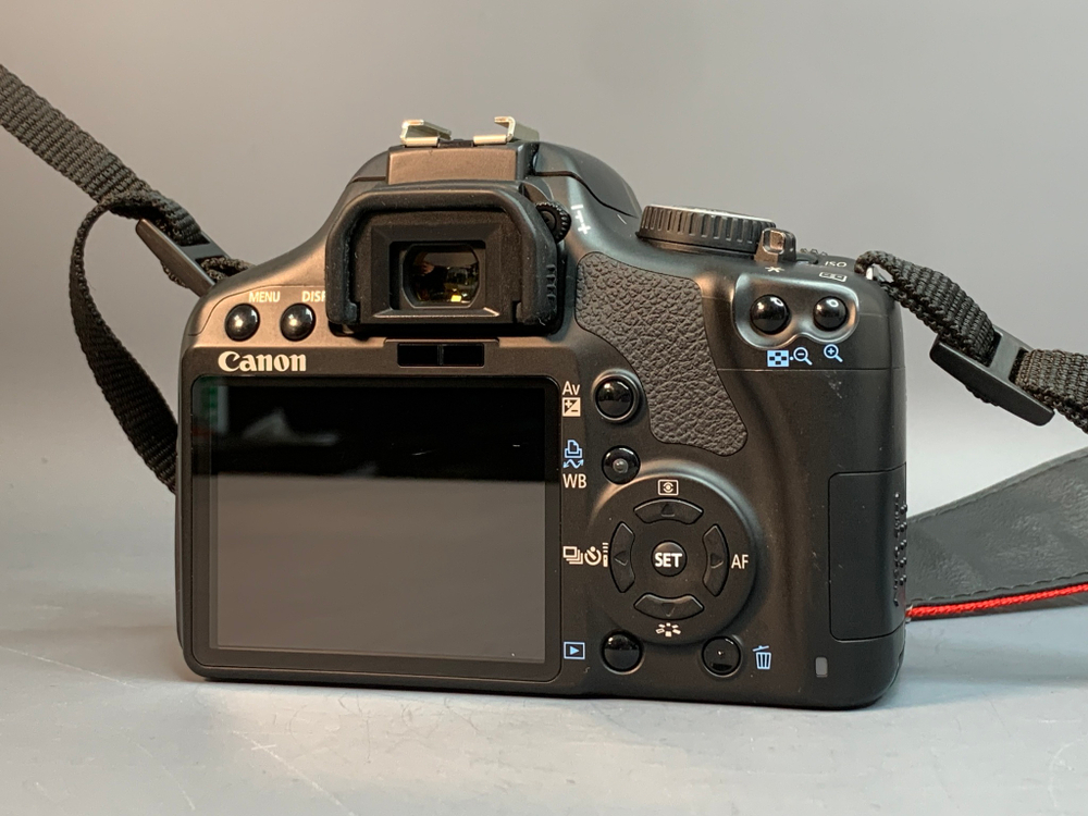 Canon EOS 450D 6.000 кадров