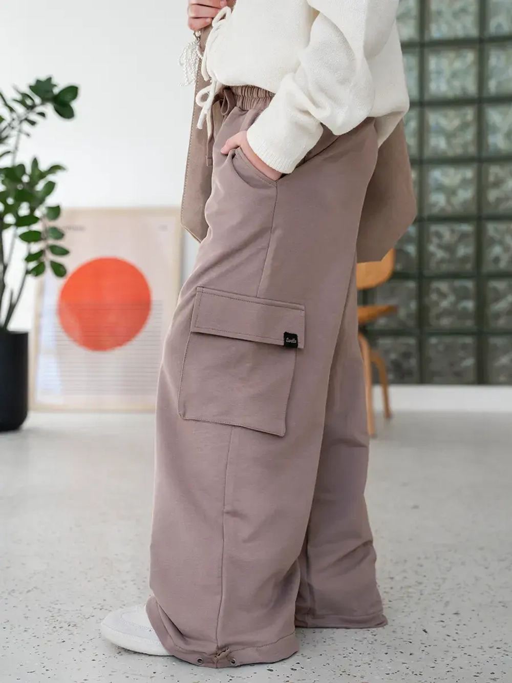 Штаны для девочки бежевые на осень