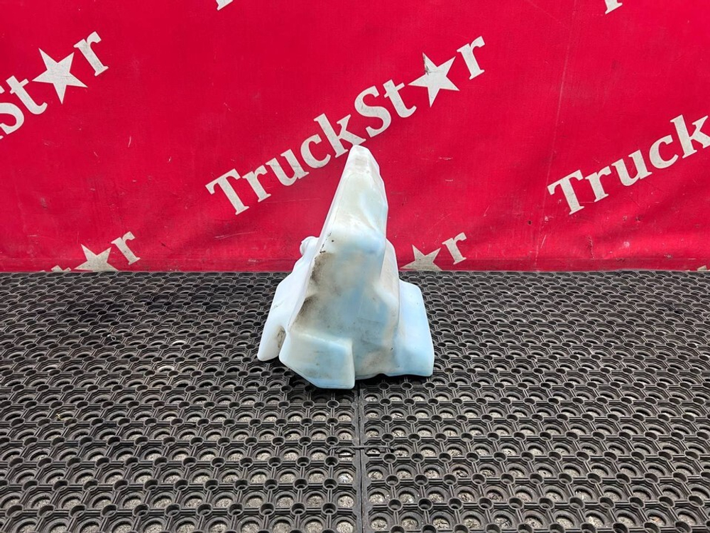 Бачок омывателя лобового стекла