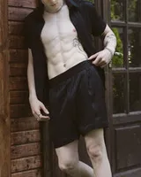 Атласные шорты 