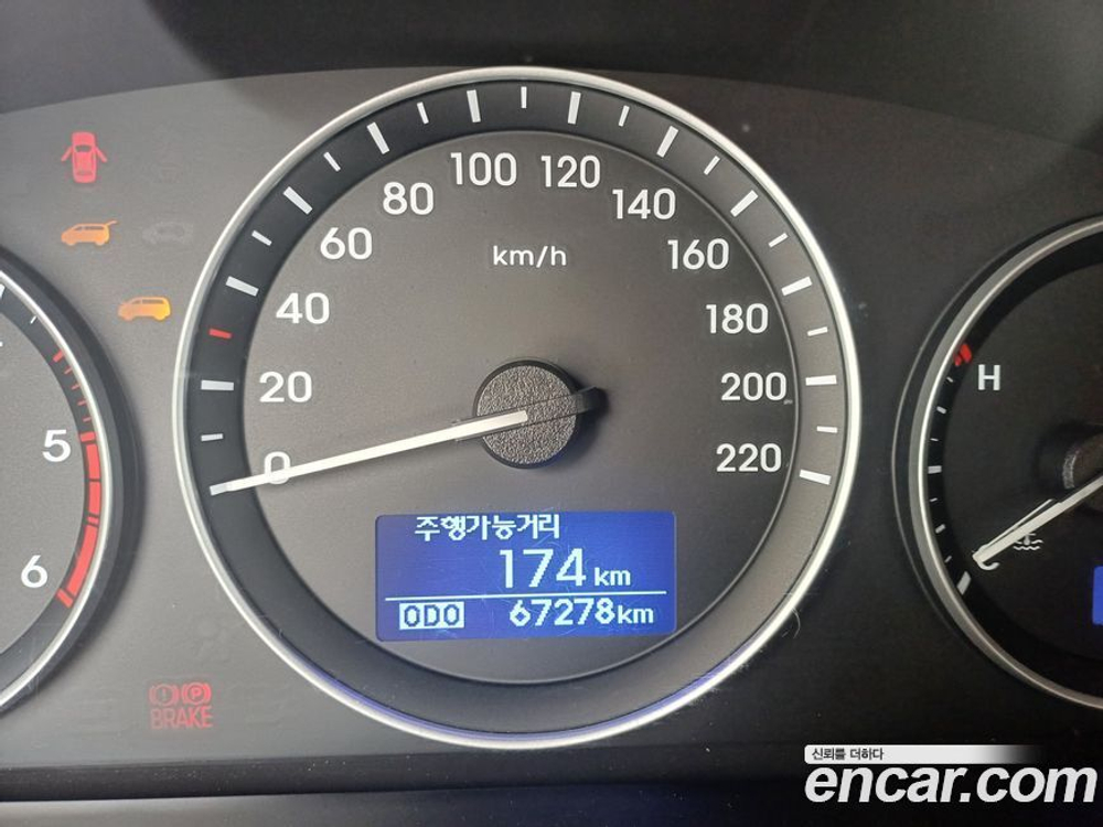 Hyundai The New Grand Starex Van 3-х местный (04.2021)