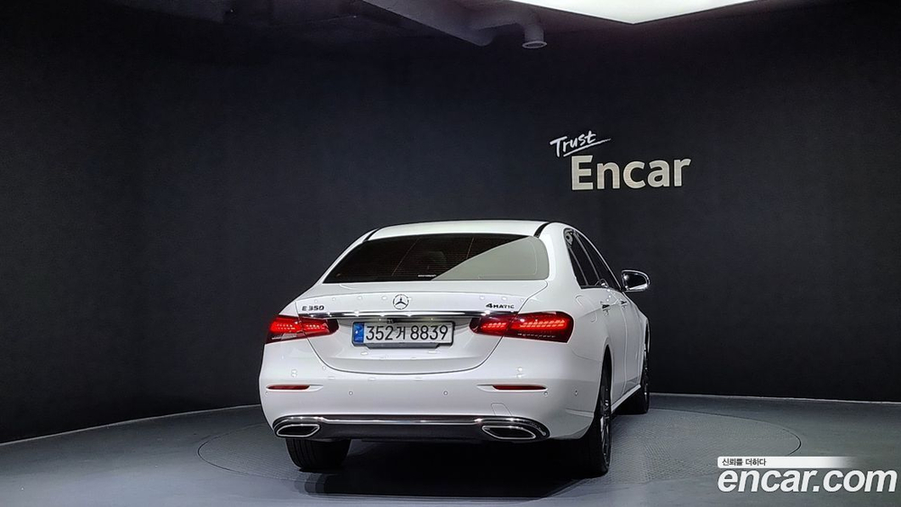 Mercedes-Benz E-Class W213 E350 4MATIC Avangarde (02.2021)