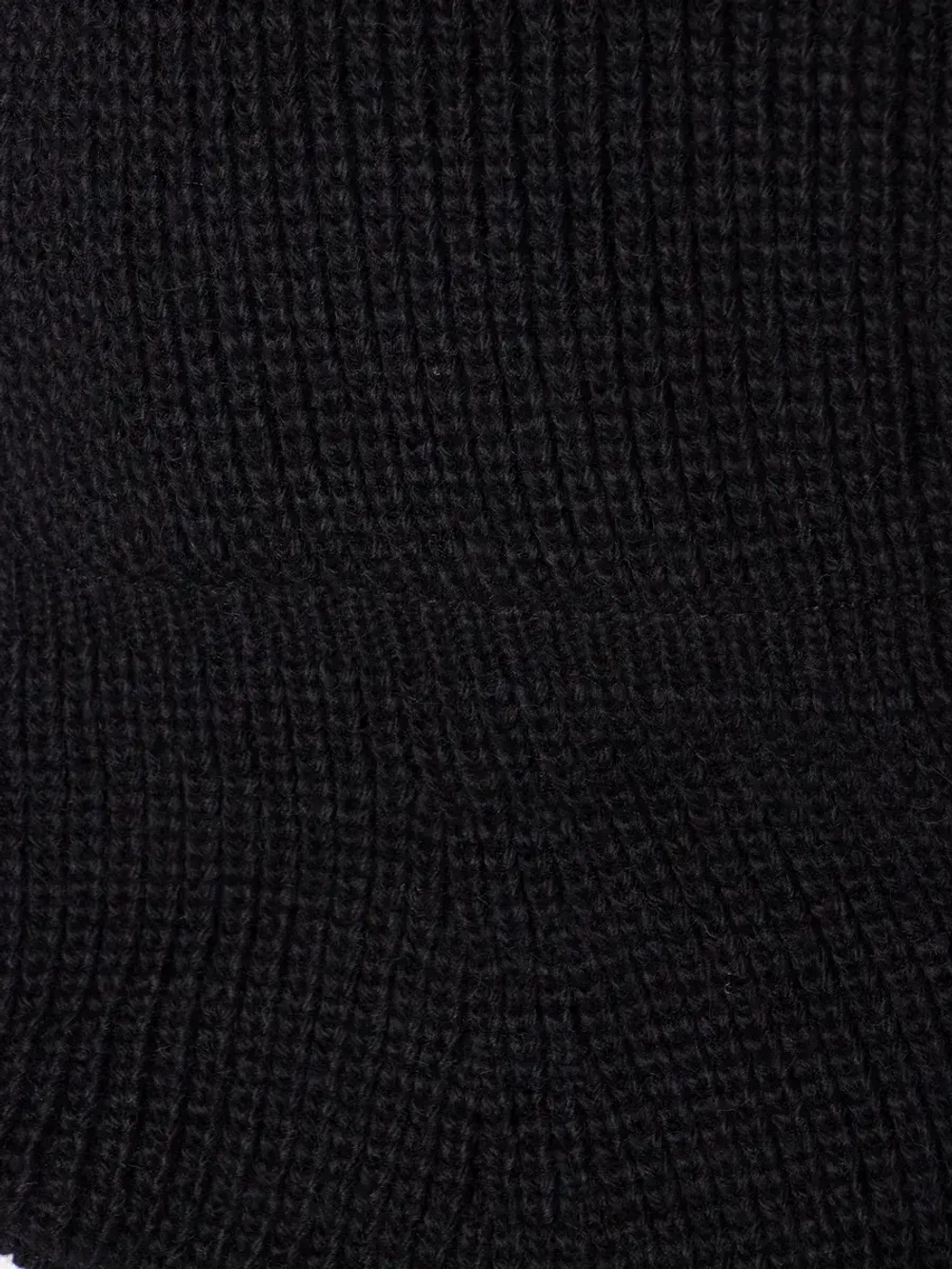 Капор женский вязаный черный