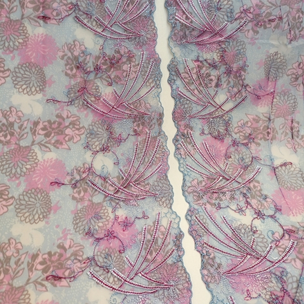 Вышивка на сетке (комплект: правая и левая стороны)