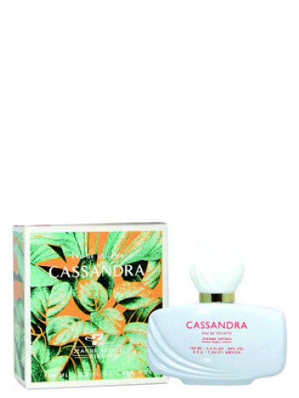 Jeanne Arthes Cassandra Blanc