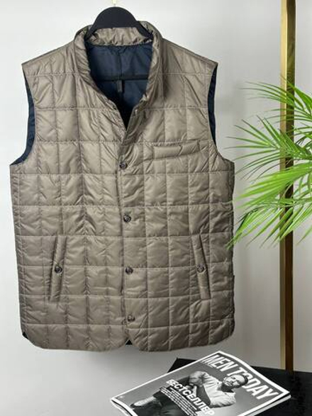 Безрукавка Billionaire