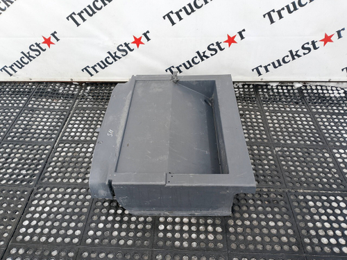 Панель вещевого ящика