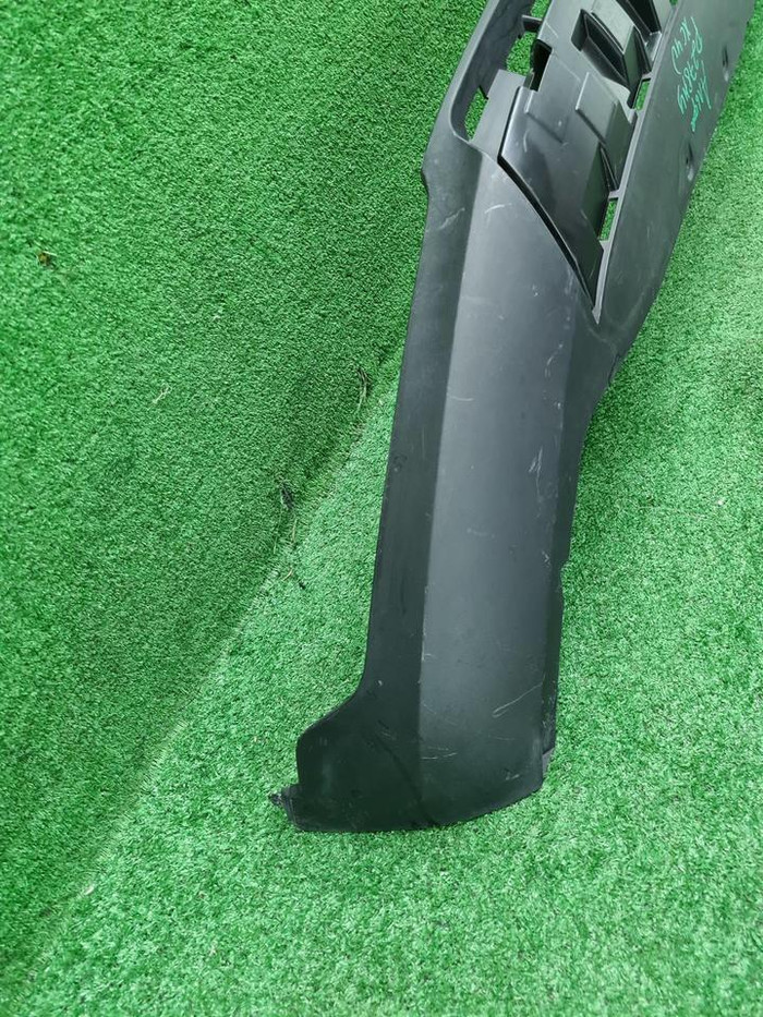 Юбка переднего бампера Volvo XC40 (2017-2022)