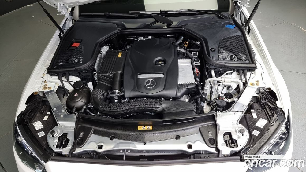 Mercedes-Benz E-Class W213 E250 AMG Line (04.2023)