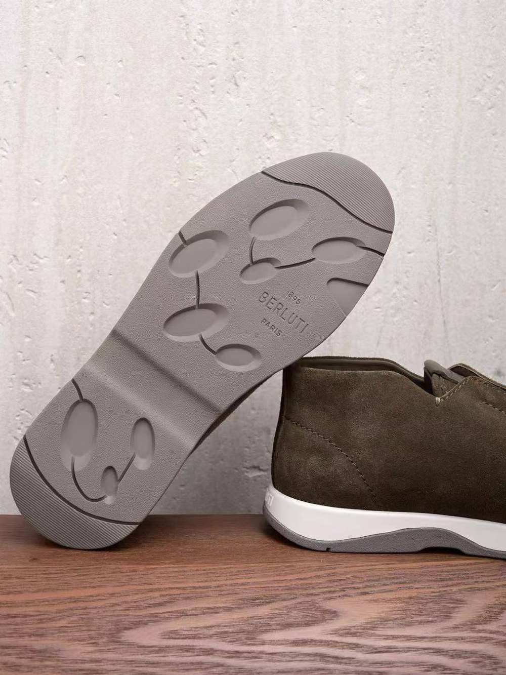 Кроссовки Berluti