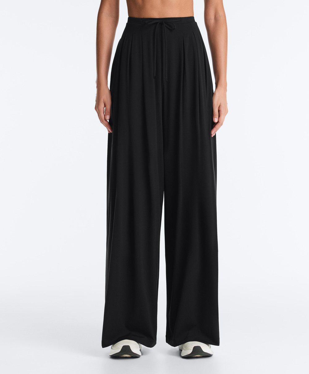 OYSHO Широкие брюки Light Touch, черный