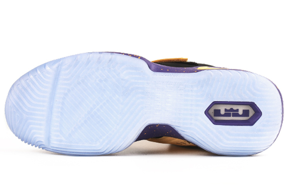 Кроссовки Nike Ambassador 12 12