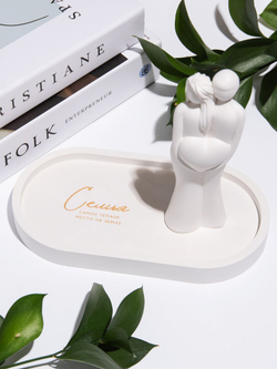 Статуэтка на подносе "Семья самое тёплое место на земле"