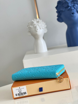 Louis Vuitton Zippy Wallet