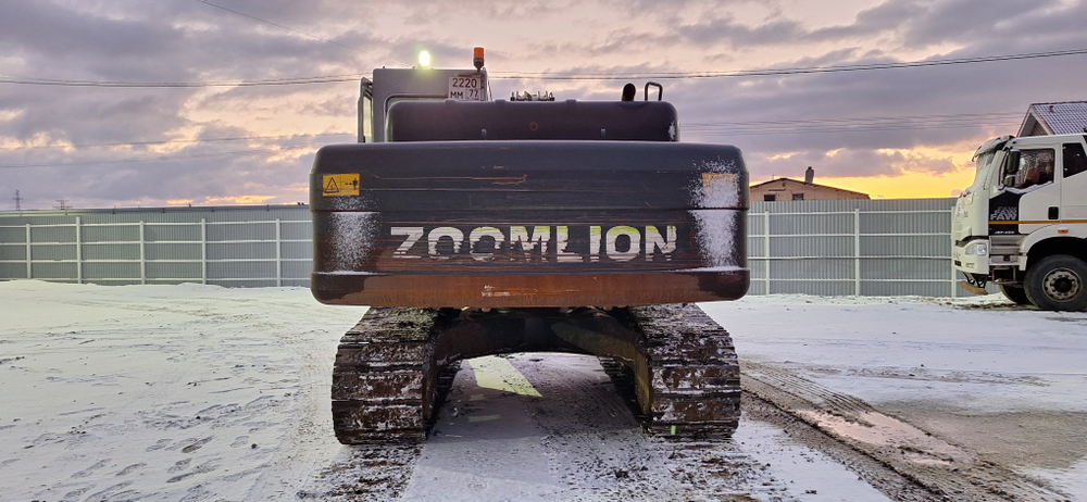 Zoomlion ZE215 Экскаватор ZE215E (Дизельный, 5,9 л, 152 л.с., АТ)