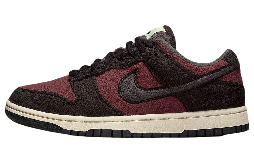 Nike Dunk Low Se "Fleece Burgundy Crush" Women"s