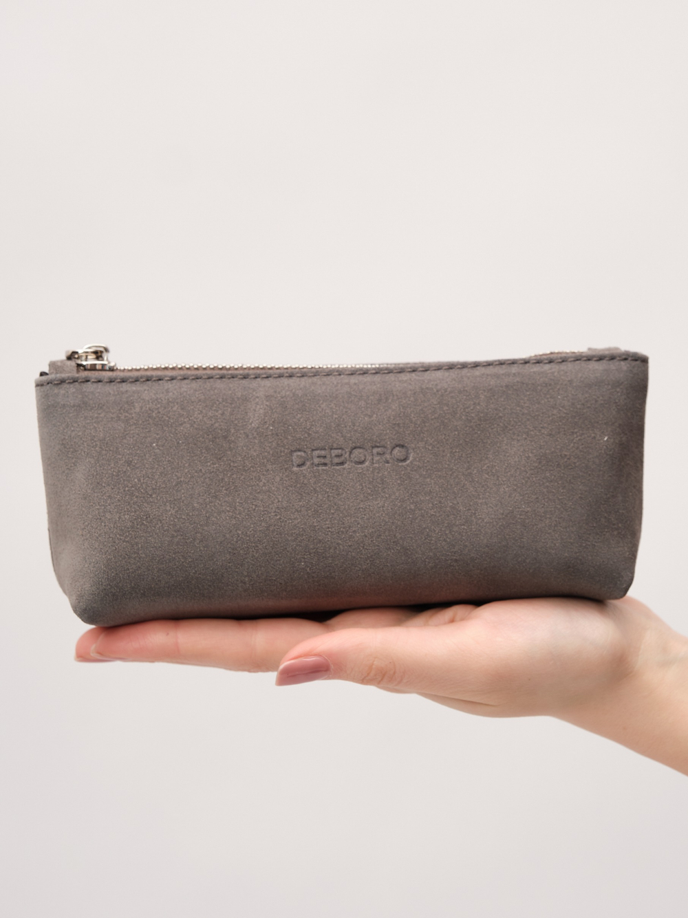 Замшевая косметичка Deboro 17-96 серый замок