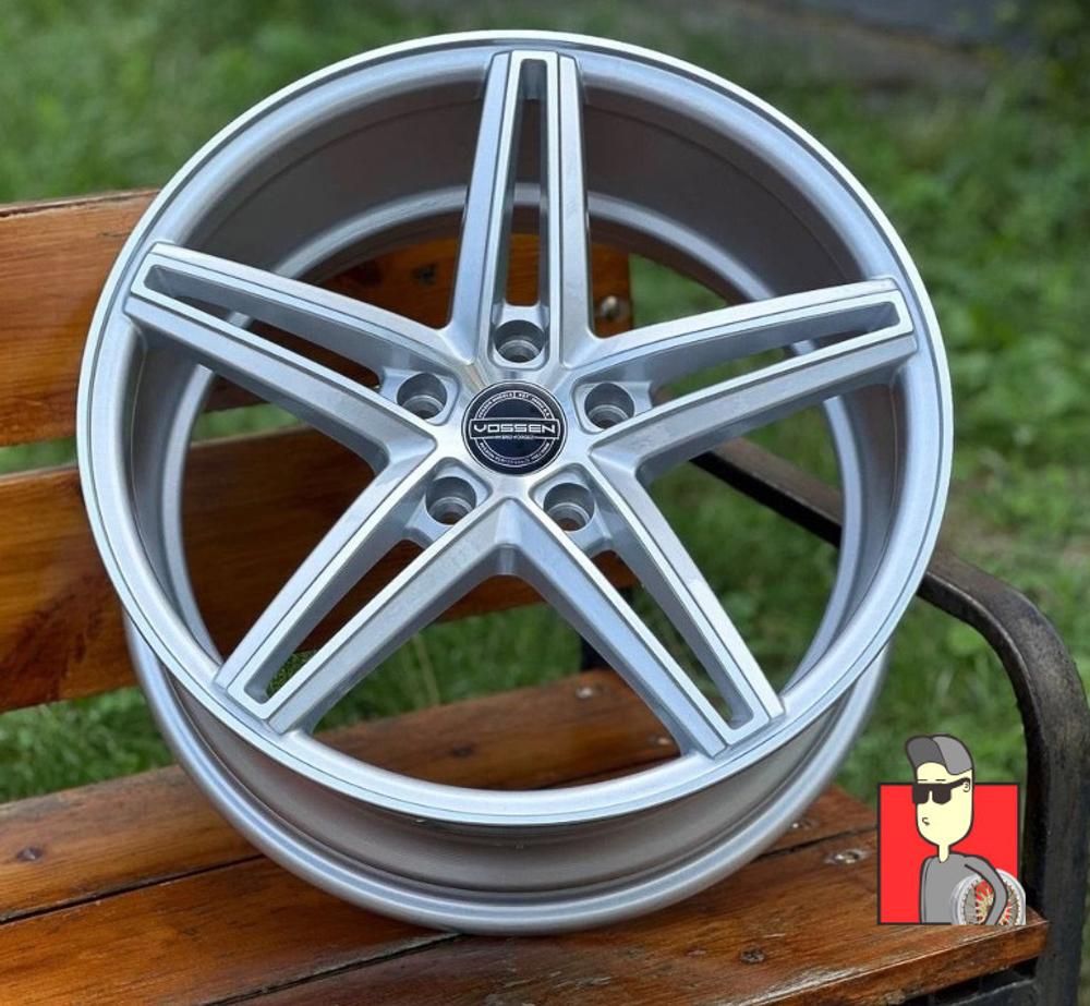 Комплект дисков Vossen CV-5 18x8 et35 5x114.3