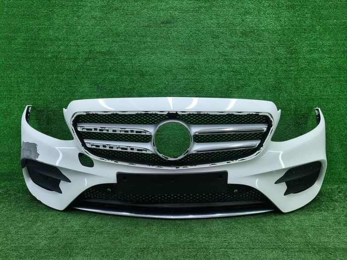 Бампер передний Mercedes E W213 16-21 AMG В сборе