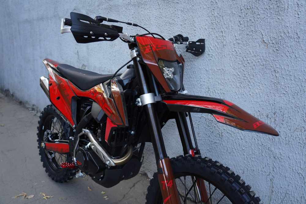 Мотоцикл Кросс BSE T4 Red