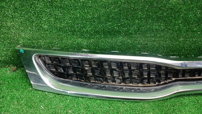 Решетка радиатора KIA Rio 4 X-Line (2017-2020)