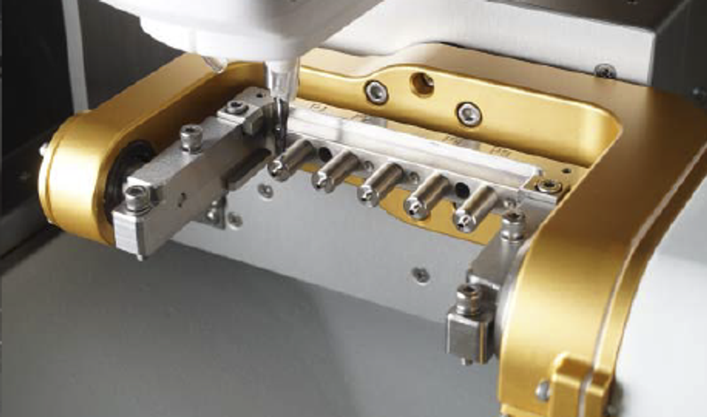 ARUM 5X-450 фрезерный станок для зуботехнической лаборатории