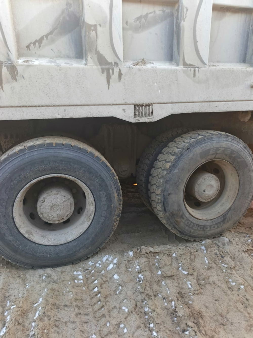 Shacman (Shaanxi) SX* 8x4 Самосвал SX33186T366 (Дизельный, 11,6 л, 369 л.с., МТ)