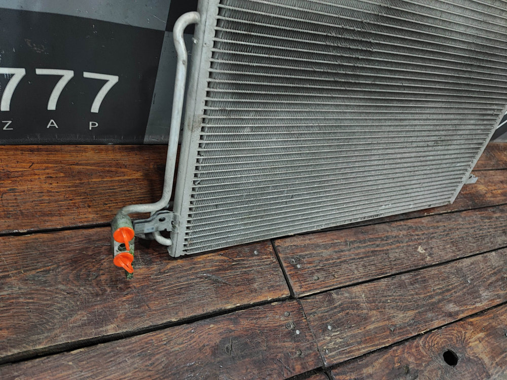 Радиатор кондиционера Mercedes M-Class GL (W164) 06-12 Б/У Оригинал A2515000054