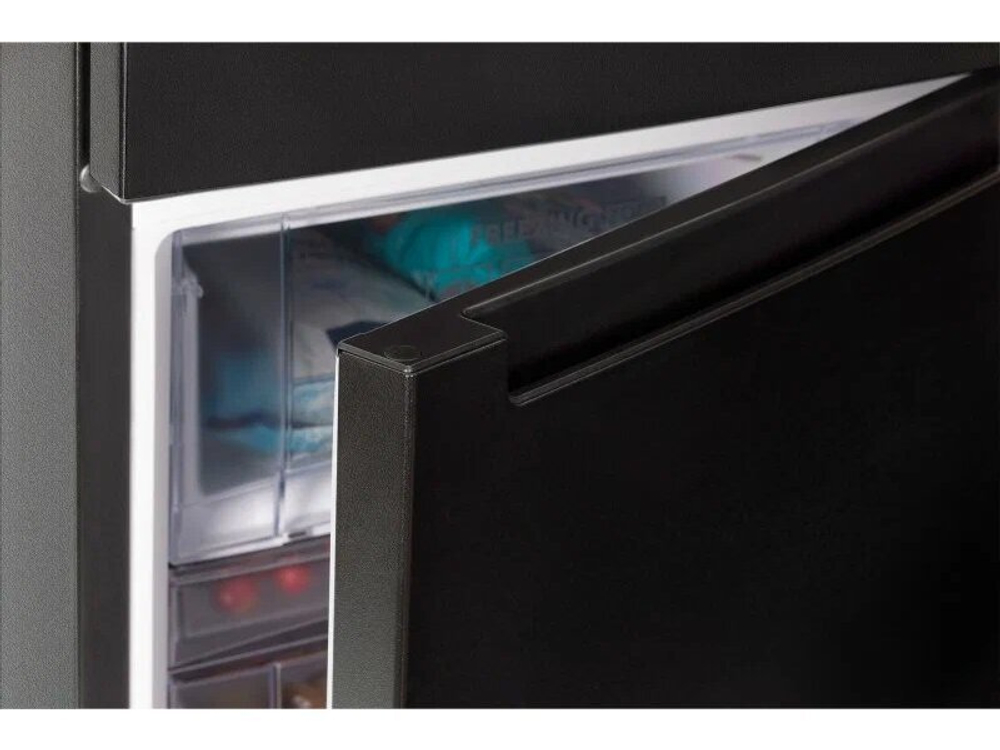 Холодильник Nordfrost NRB 132 B черный