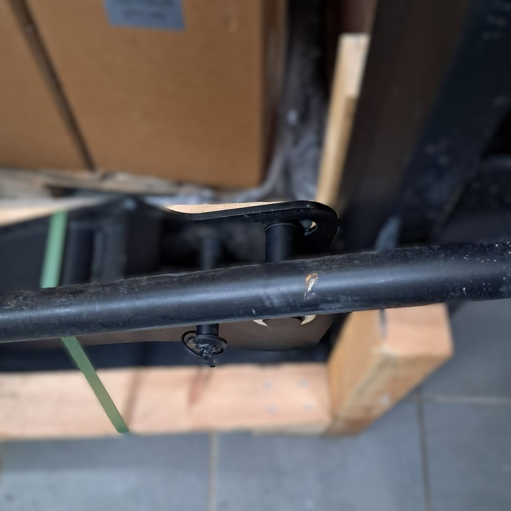 Вилы откидные паллетные Impuls PF2000 на ковш JCB 3CX/4CX