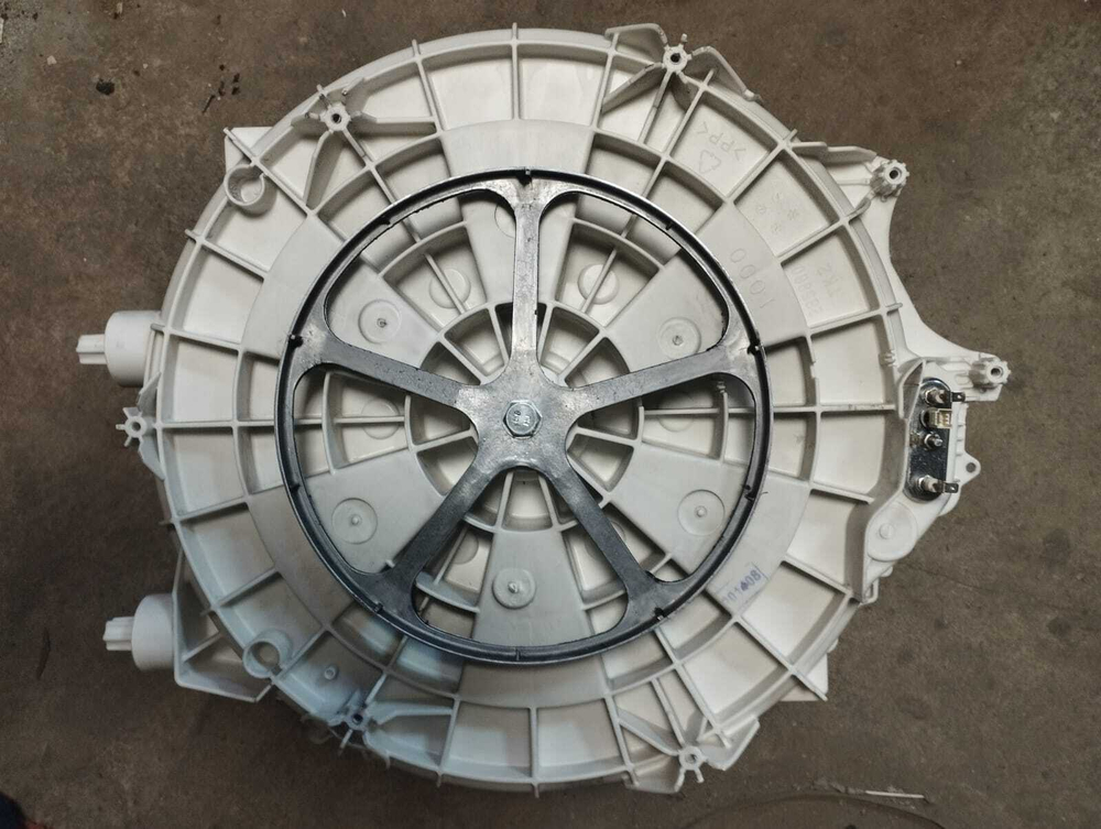 90 Бак стиральной машины  Beko 281665 285860 б/у