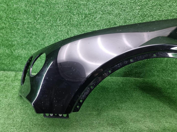 Крыло переднее левое Bentley Bentayga (2015-2020)