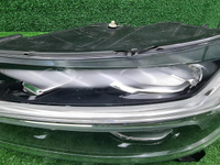 Фара левая Volvo XC40 (2017-2022) LED