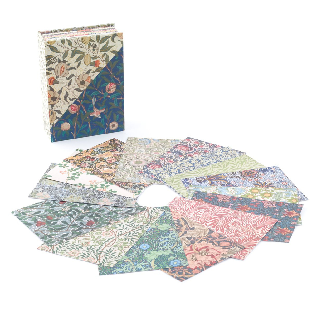 William Morris: 100 Postcards
