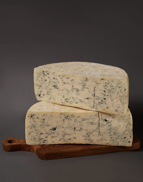 Сыр Горгонзола с трюфелем. Россия