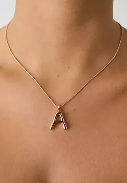STRADIVARIUS Ожерелье с инициалами, золотой