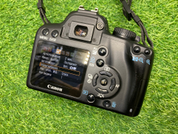 Canon 1000D kit 18-55mm 3.5-5.6 IS 12.000 кадров