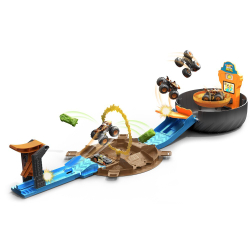 Hot Wheels Monster Trucks - Набор "Трюковая шинная арена" + 2 автомобиля GVK48 / артикул   GVK48  / GTIN 887961928433
