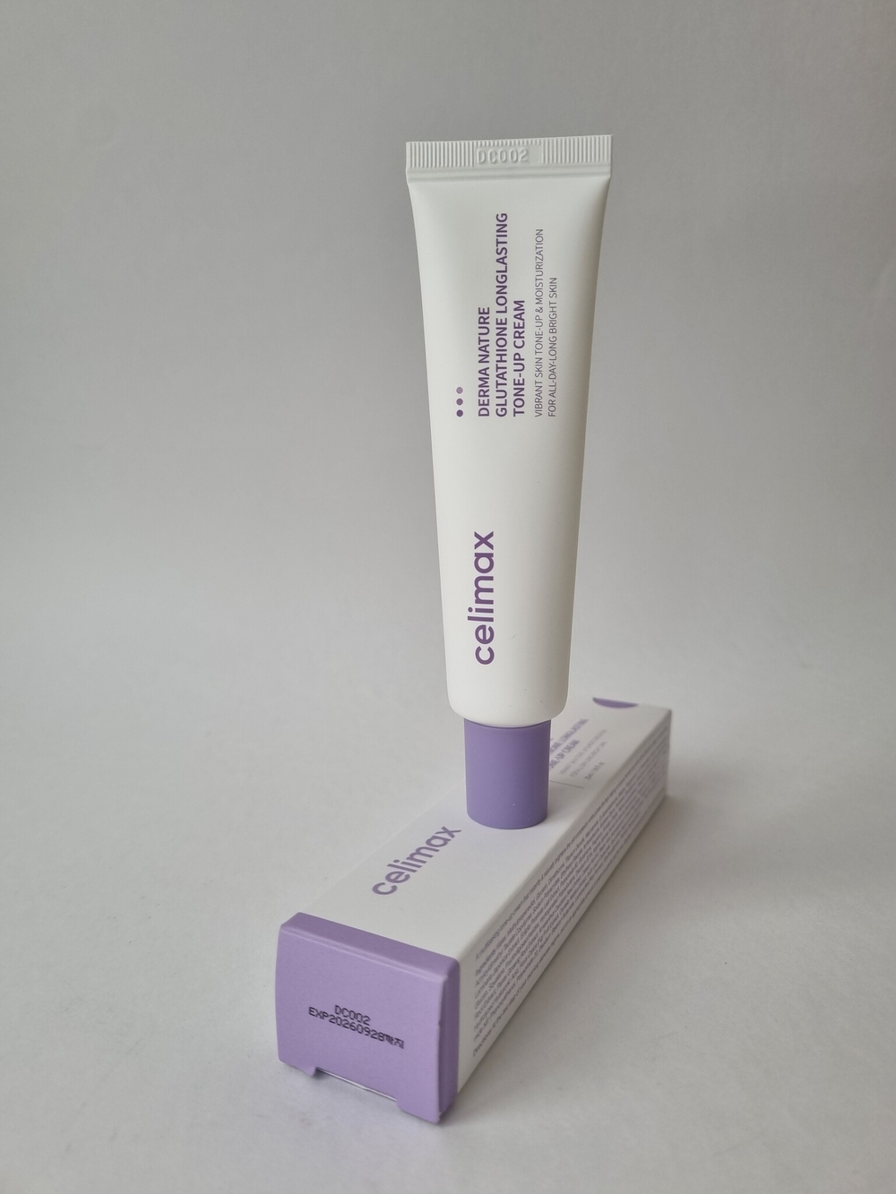 Крем с глутатионом против пигментации Celimax Derma Nature Glutathione Longlasting Tone-Up Cream