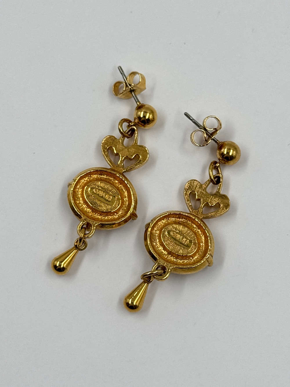 Серьги с подвесками и чёрными кабошонами Avon