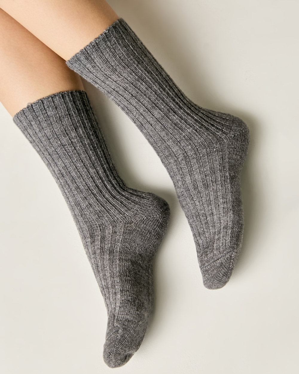 БРЕСТСКИЕ НОСКИ ЖЕНСКИЕ 1438 ARCTIC (ручная вязка)