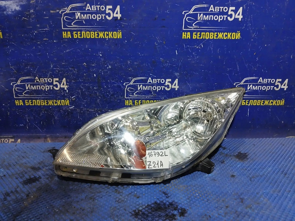 Фара передняя левая MITSUBISHI COLT 2002-2012
