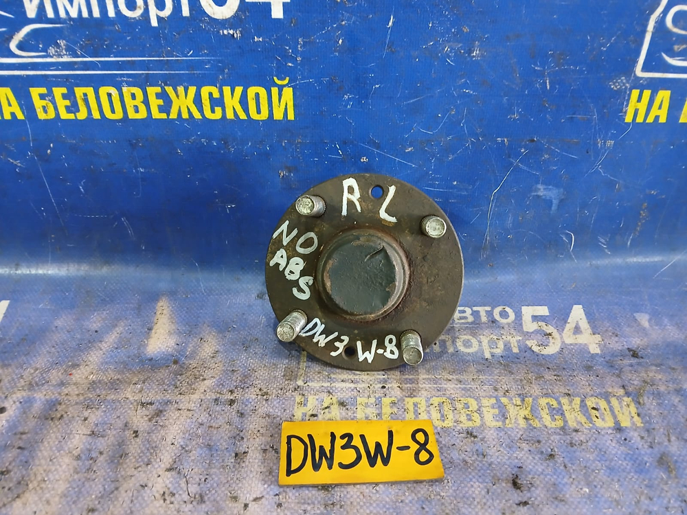 Ступица задняя левая MAZDA DEMIO 1998