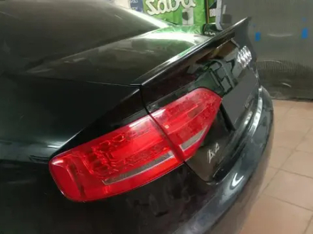 Спойлер крышки багажника