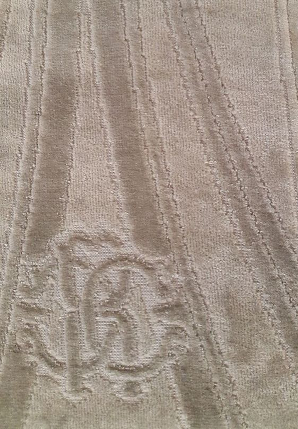 Полотенце велюровое 100х180 Roberto Cavalli Deco grey Италия фрагмент