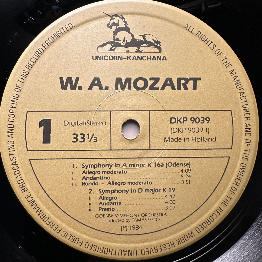 Моцарт - Первые три симфонии, симфония "Odense" (Англия 1984г.)