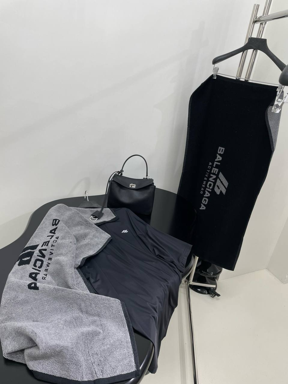 Полотенце Balenciaga
