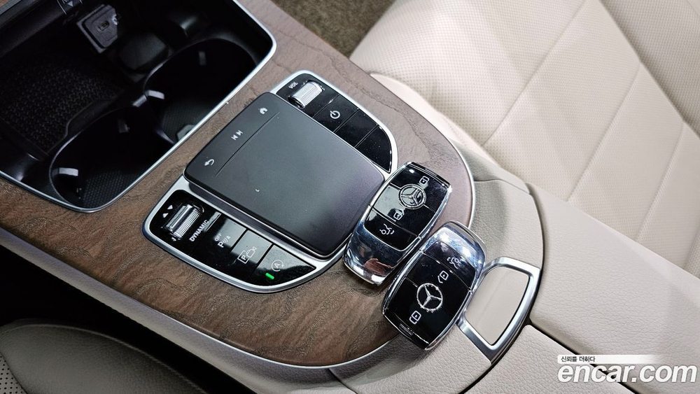 Mercedes-Benz E-Class W213 E220d 4MATIC Exclusive (08.2021)