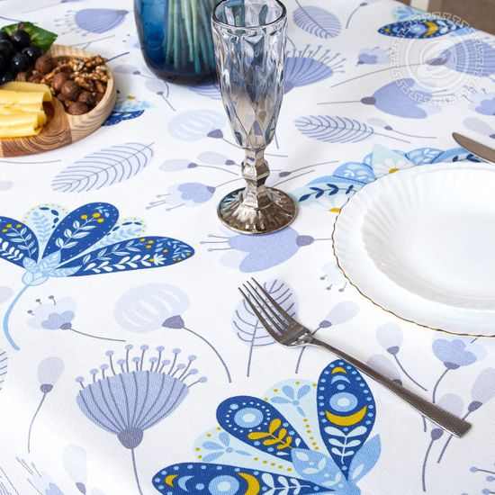 Скатерть столовая Колибри 120x145 см